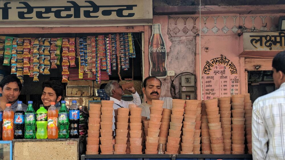 Cooking over an open flame in Mumbai